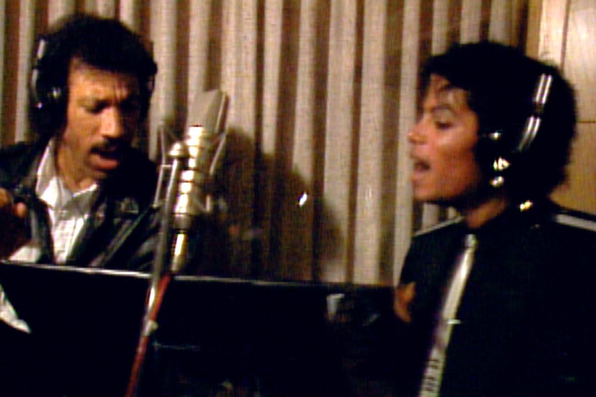 Lionel Richie e Michael Jackson em estúdio - Metrópoles