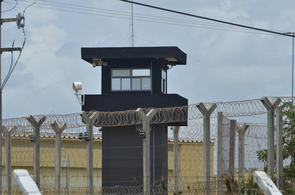 Governo renova reforço na segurança externa da Penitenciária Federal de Mossoró por mais 60 dias | Política